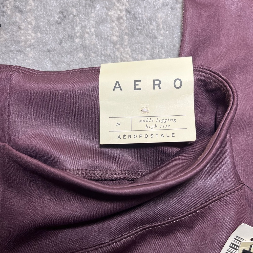 Aéropostale High Rise Ankle Leggings with Wicking Technology - Size M - NWT - Picture 2 of 3
